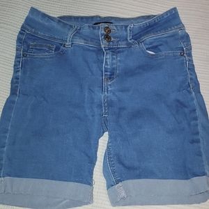 Forever 21 girls cuffed shorts